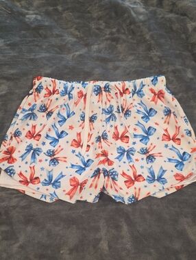 Women's White Red & Blue Star Bow Print Lounge Shorts